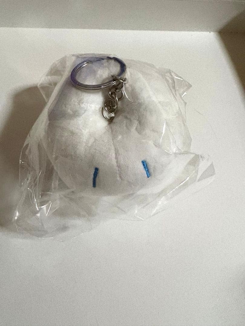 Amazon.co.jp: Ado こんにちは！はちゃんです ぬいぐるみキーホルダー